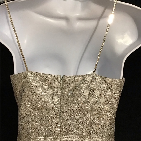 Prom or date night or dressy formal occasion - Picture 3 of 12